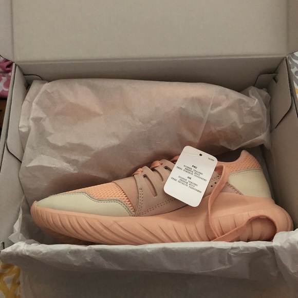 Custom Adidas tubular radial - Picture 2 of 4